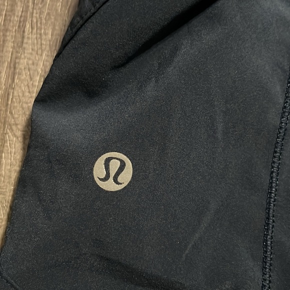 Lululemon Track That Short *5"
True Navy Size 4 - Picture 7 of 8